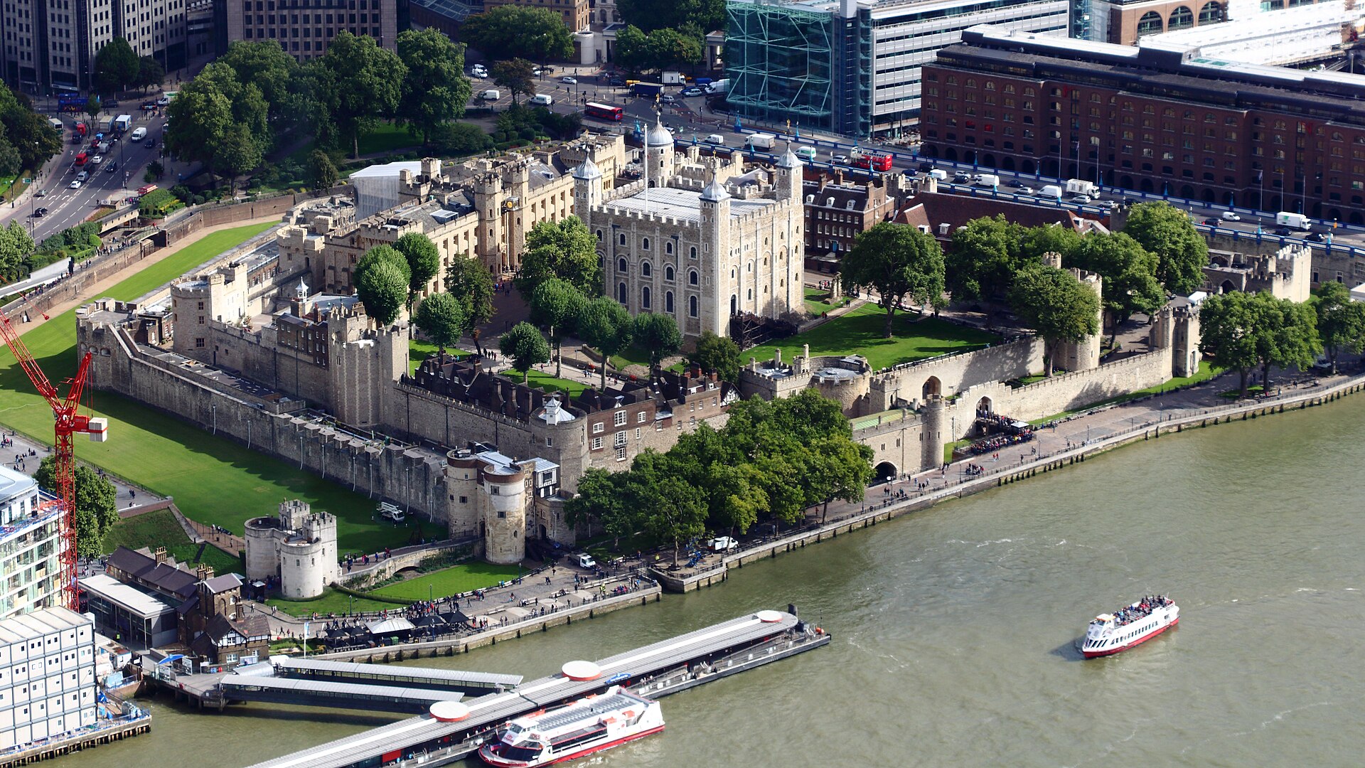 Vista aerea della Torre di Londra e del complesso fortificato