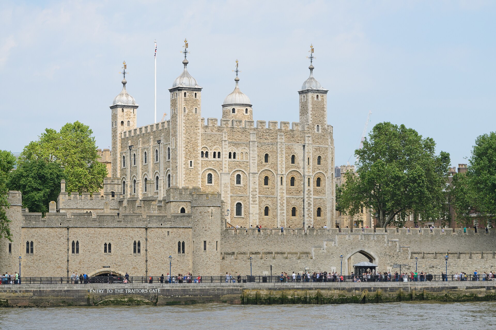 La Torre di Londra in una giornata di sole, giugno 2016
